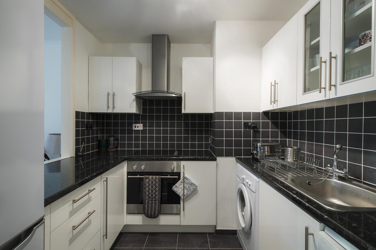 דירות לונדון Sublime Flat With Thames View מראה חיצוני תמונה